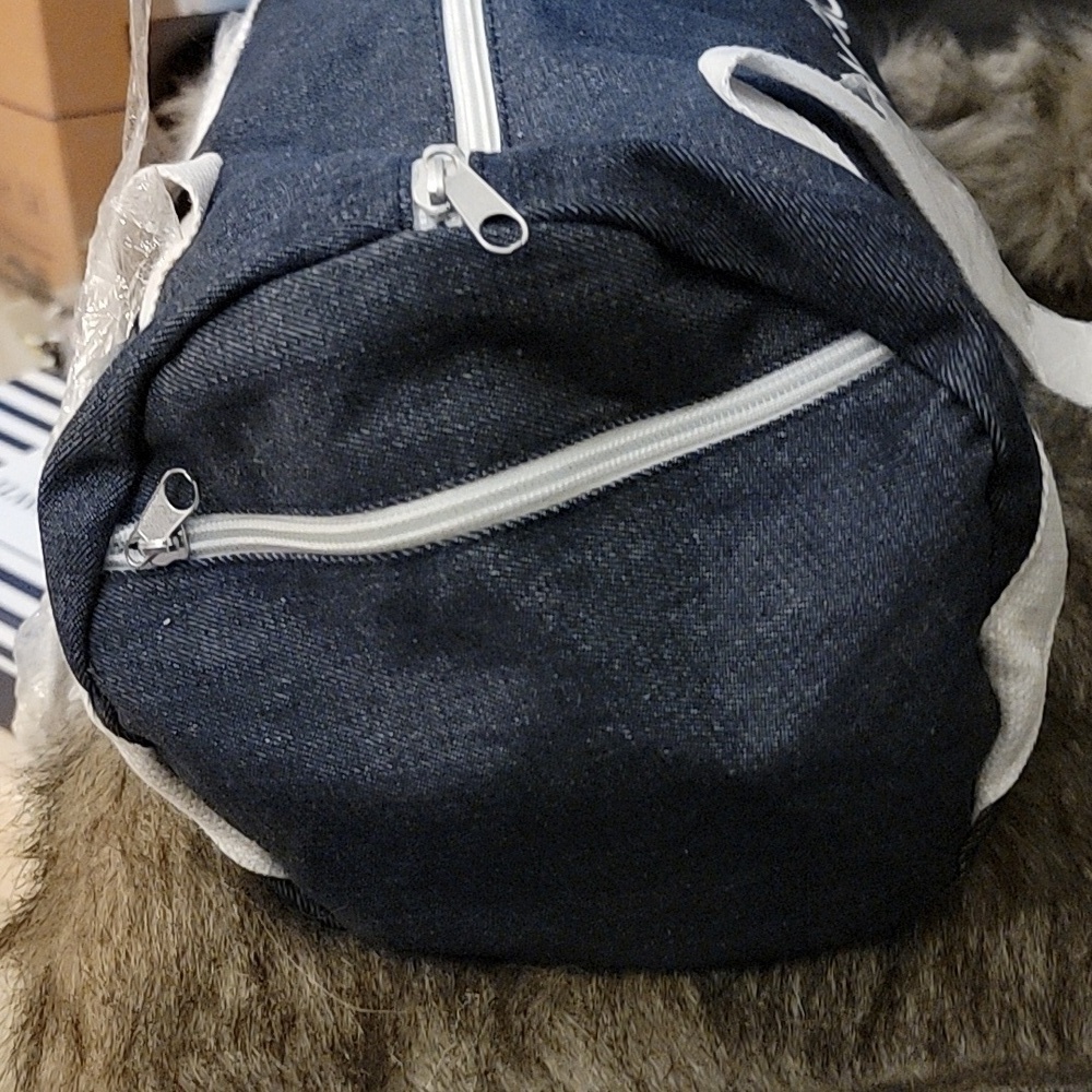 Will Workout for Cupcakes Gym Bag - Picture 3 of 4